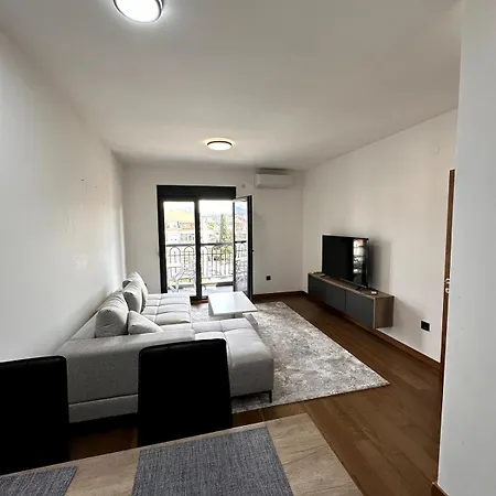 Cozy & Chic Downtown * Podgorica